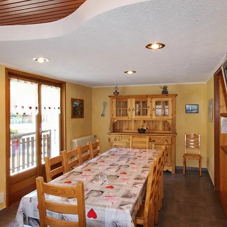 Cozy, 4-bedroom With Stunning Mountain Views In The Rhone-al Morzine