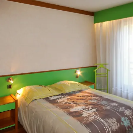 Apartment Cozy, 4-bedroom With Stunning Mountain Views In The Rhone-al *