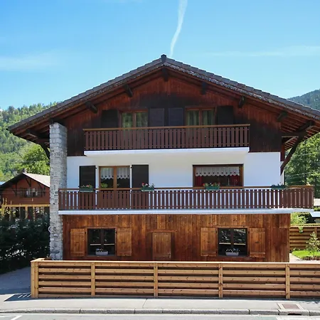 Cozy, 4-bedroom With Stunning Mountain Views In The Rhone-al Apartment *