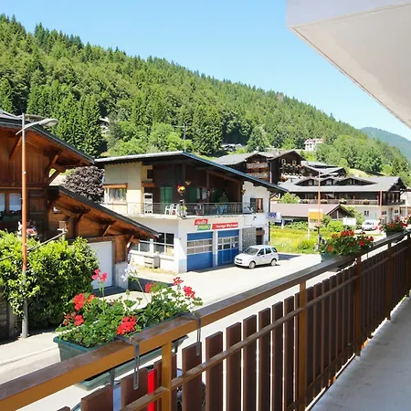 Apartment Cozy, 4-bedroom With Stunning Mountain Views In The Rhone-al